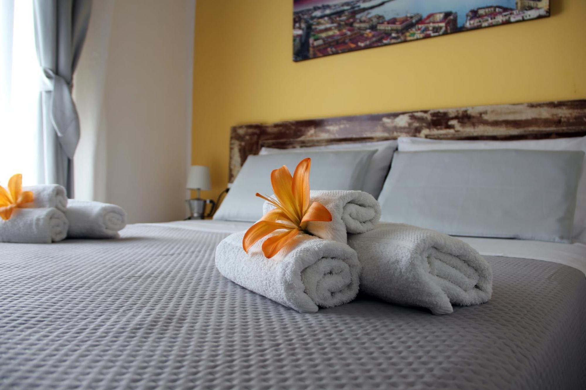 Le Guarattelle House Teresina Room Napoli Ngoại thất bức ảnh
